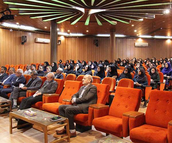 جلسه هم اندیشی با موضوع «رهیافت و راهبردهای جدید مجتمع آموزشی حضرت جوادالائمه(ع)»