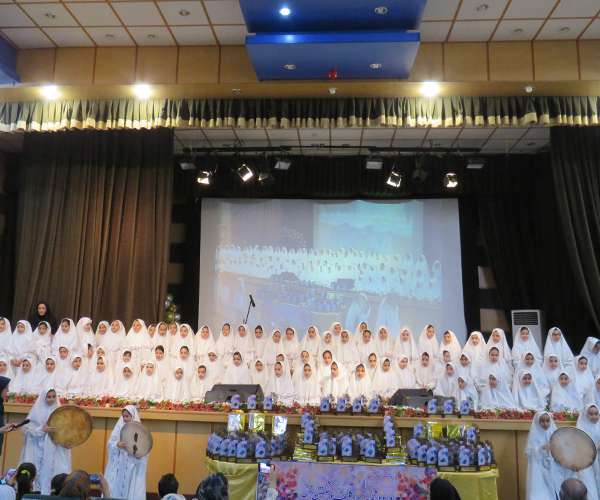 جشن عبادت دبستان دخترانه دوره دوم ناحیه1