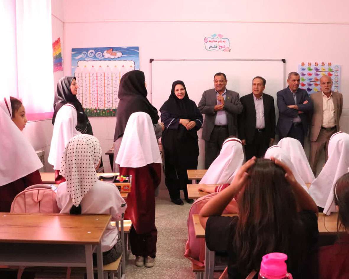 آغاز سال تحصیلی جدید با حضور خیر مدرسه ساز