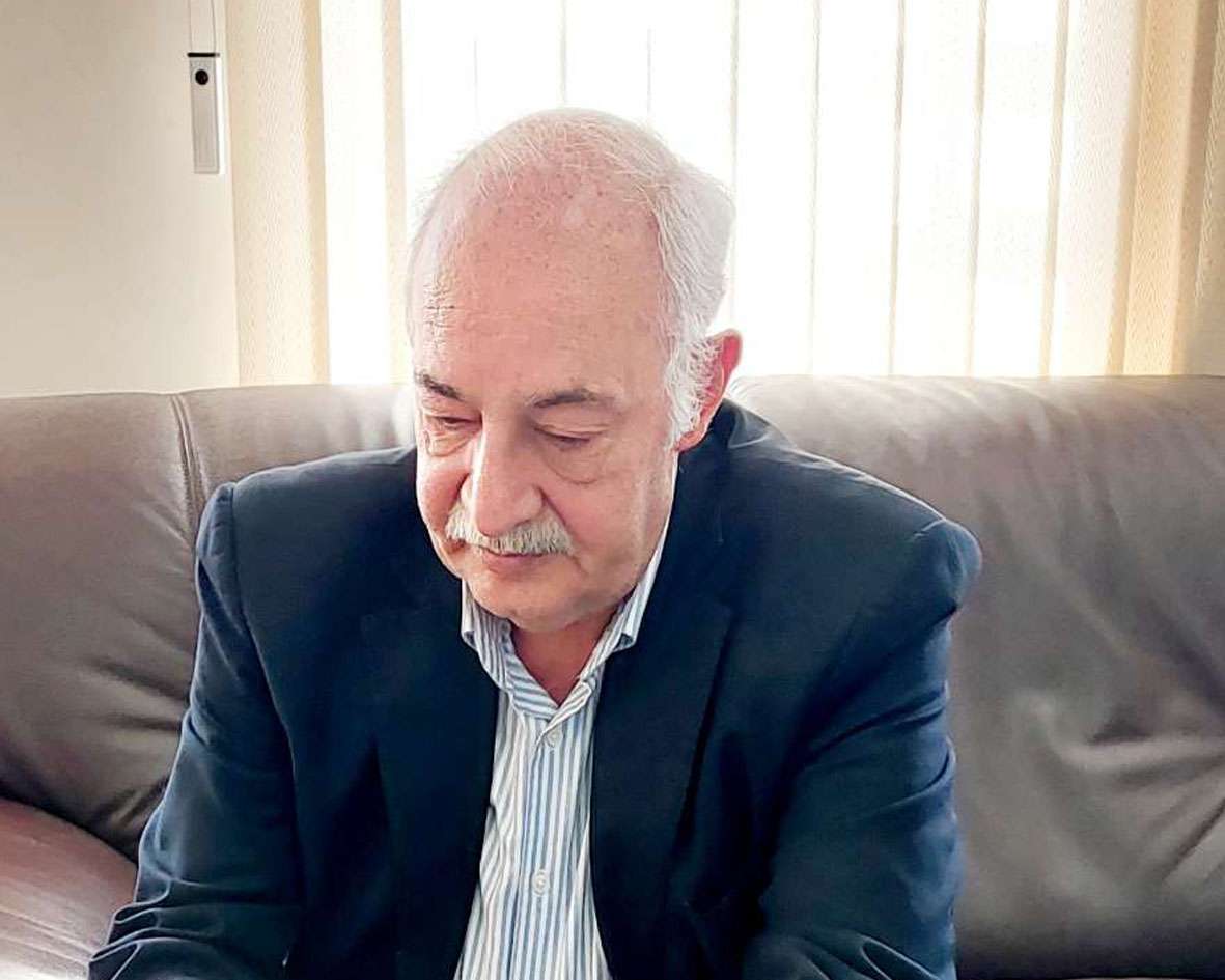 قدردانی از خیر مدرسه ساز (مسعود صادقیان)