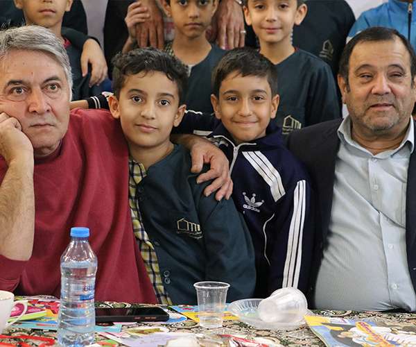 دورهمی با طعم کتاب و همراهی ناصر کشاورز