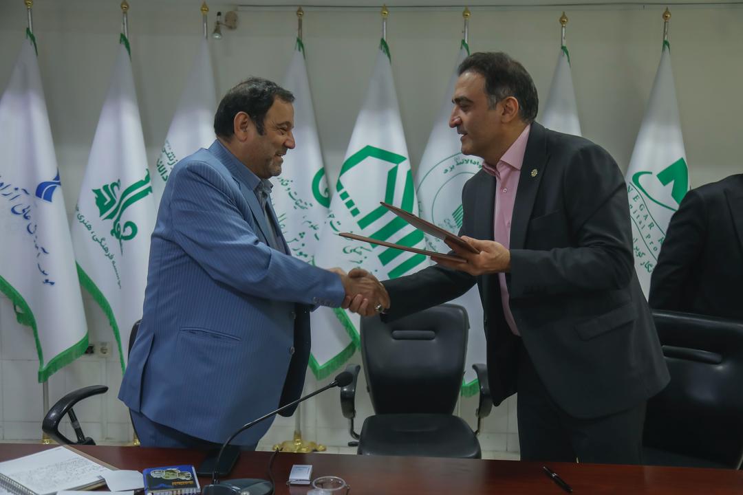 امضای تفاهم نامه ی همکاری بین مجتمع آموزشی و پارک علم و فناوری