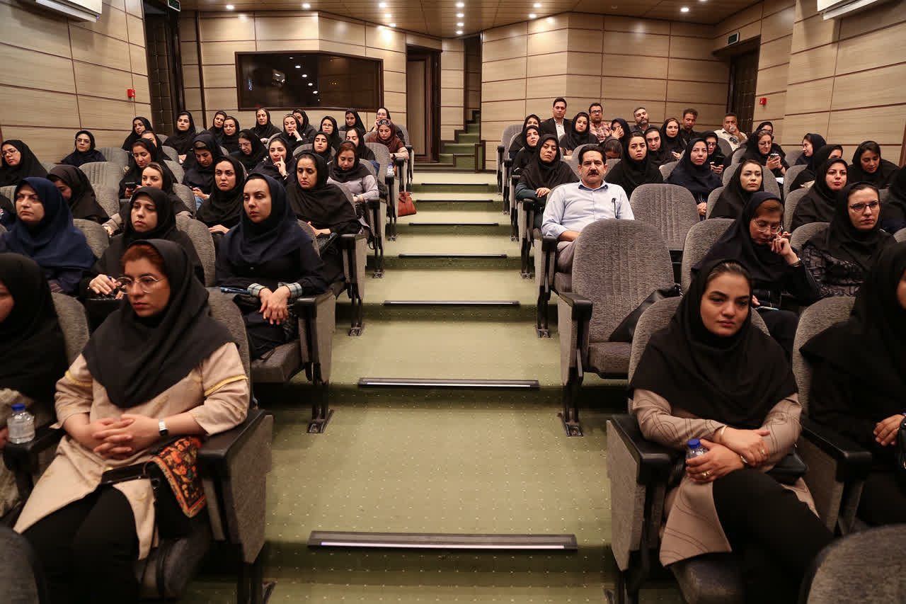 برگزاری نشست تبیین میثاق مشترک در مجتمع حضرت جوادالائمه (ع) با حضور دکتر امانی