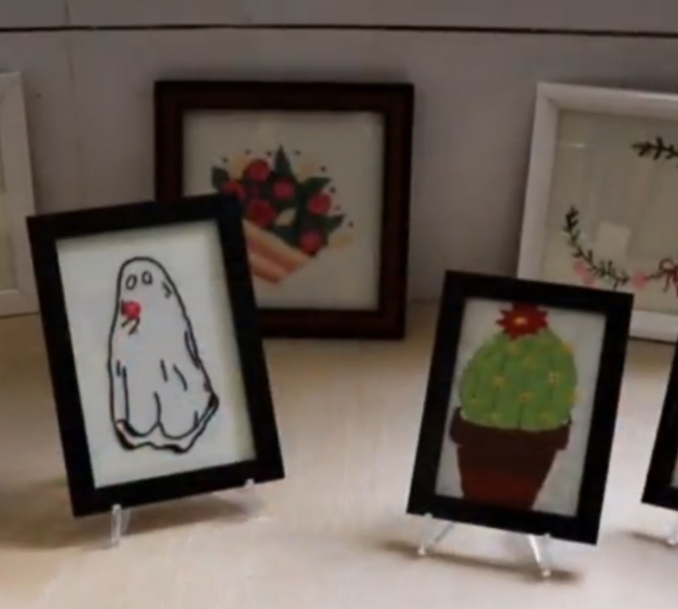 بازارچه و نمایشگاه دست سازه های دانش آموزان