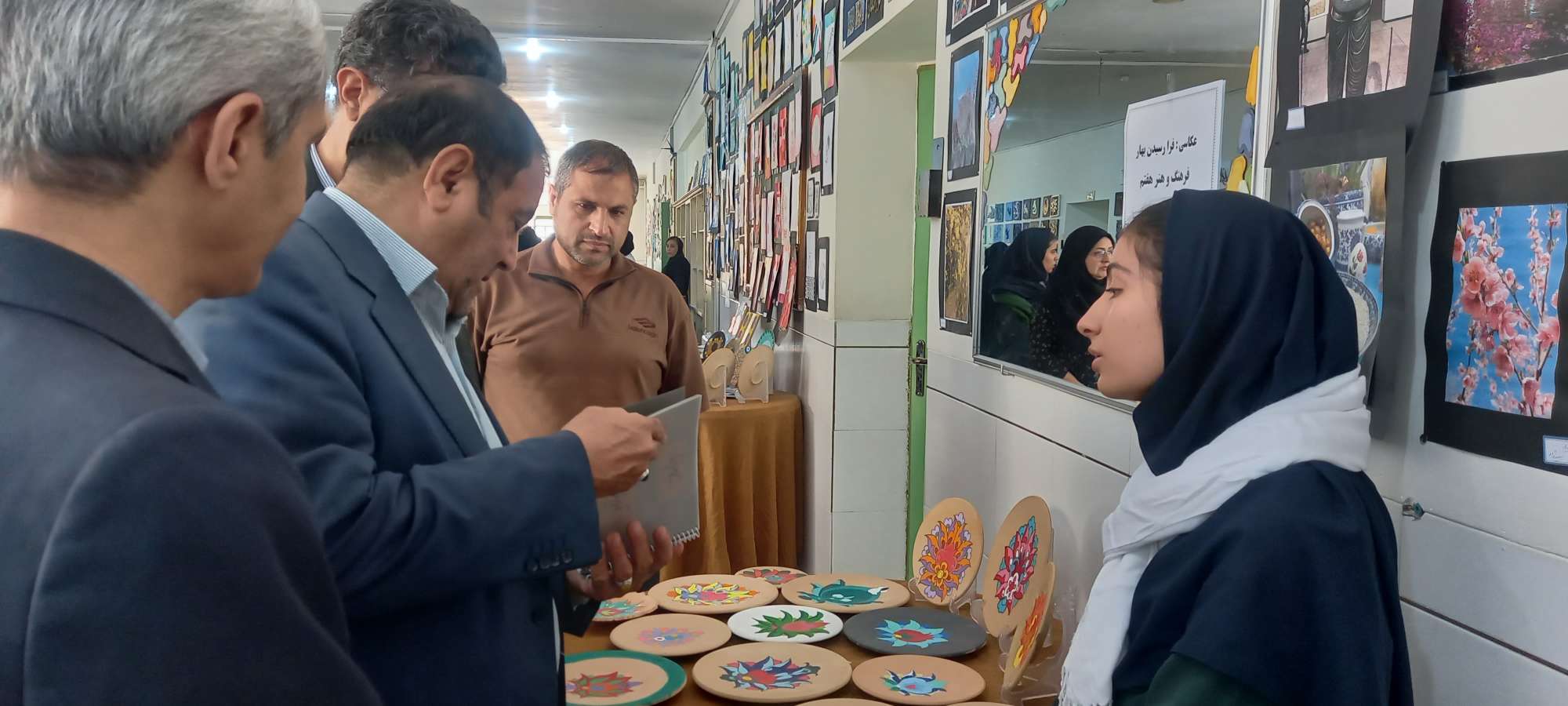 برگزاری نمایشگاه فرهنگ و هنر همراه با رونمایی از نگارخانه امام جواد